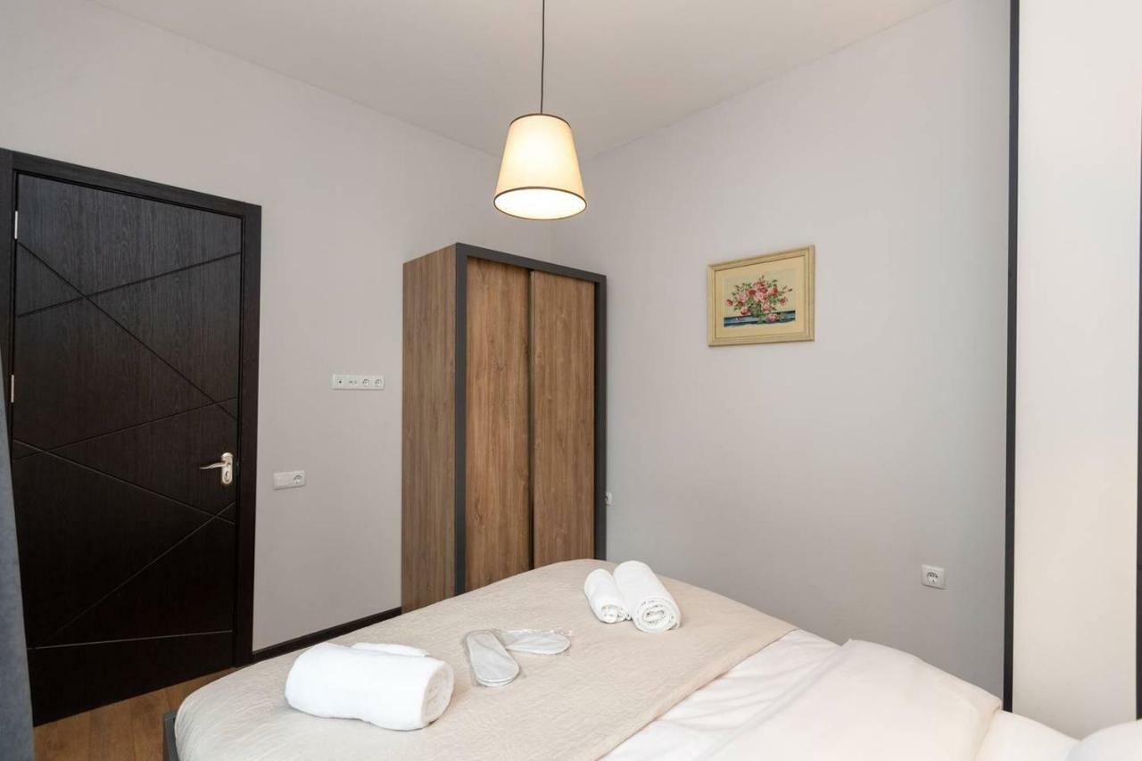 Wehost Apartment Near Fabrika Tbilisi Eksteriør billede