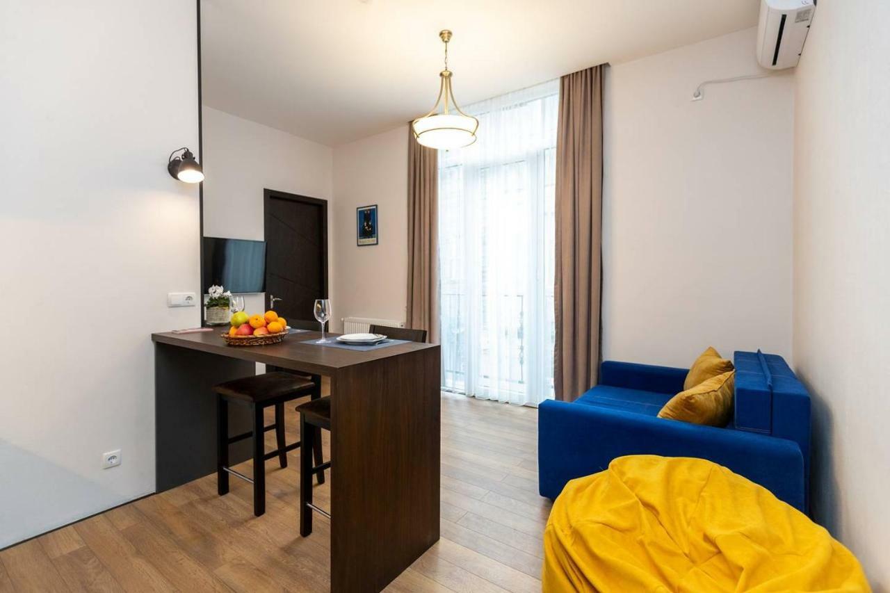 Wehost Apartment Near Fabrika Tbilisi Eksteriør billede